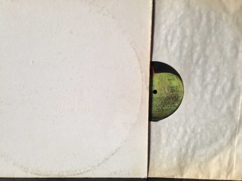 no serial #, apple labels, mid-70s